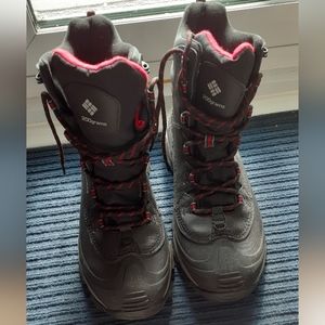 These Columbia Bugaboot 111 Winter Boots